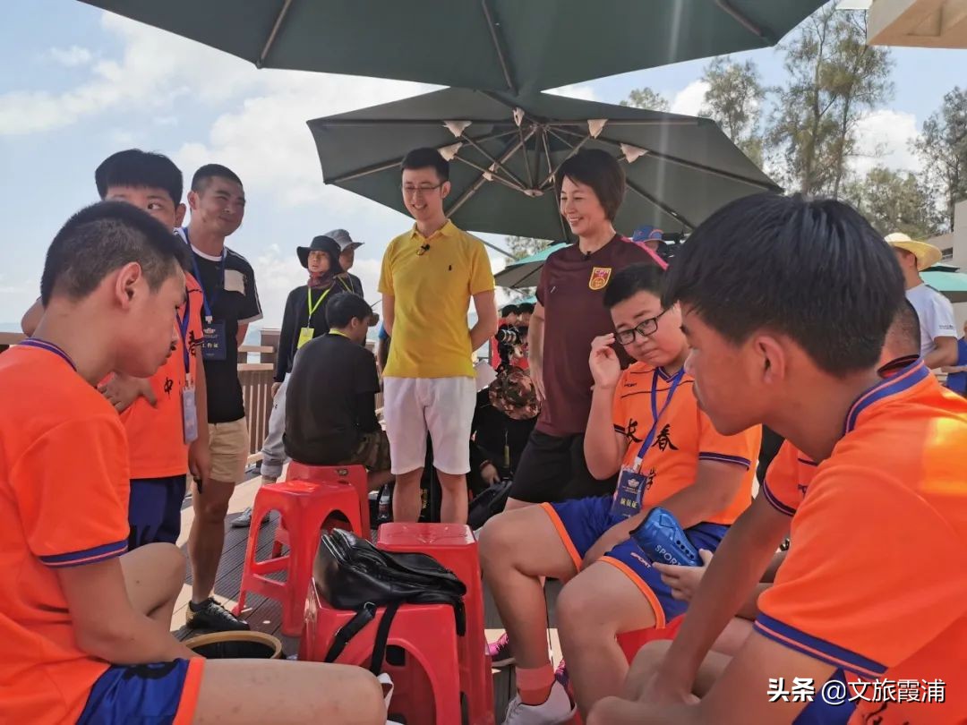 @张一山，霞浦大京沙滩展开一场精彩的足球比赛