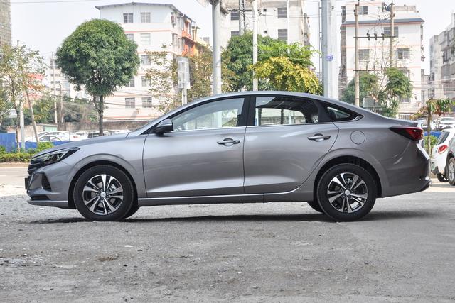 六万到七万多的长安逸动,长安逸动最新优惠落地价