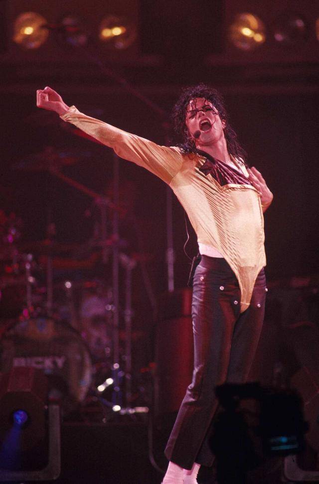 迈克尔杰克逊演唱会死亡人数,迈克尔杰克逊演唱会昏迷的人