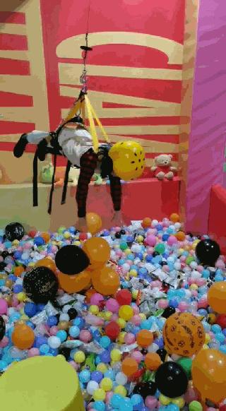 室外遛娃推荐淘气堡,遛娃室内儿童游乐项目