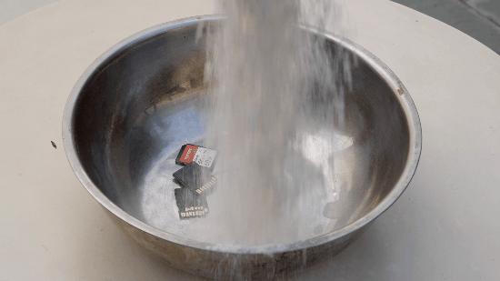 天梭雷克沙闪迪,照相机内存卡选闪迪还是天硕