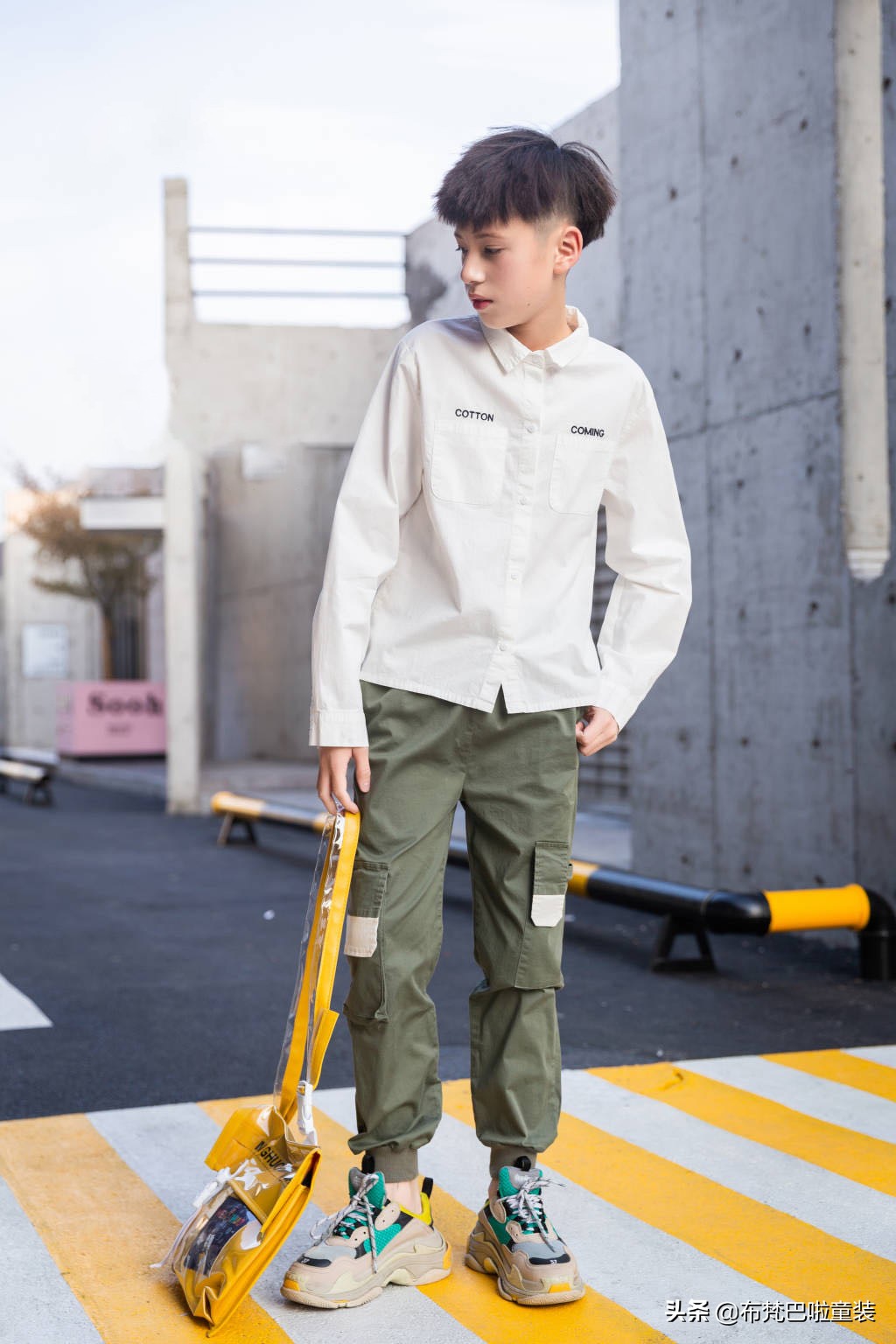 如何做一家高人气品牌折扣童装店,童装品牌折扣店经营方法