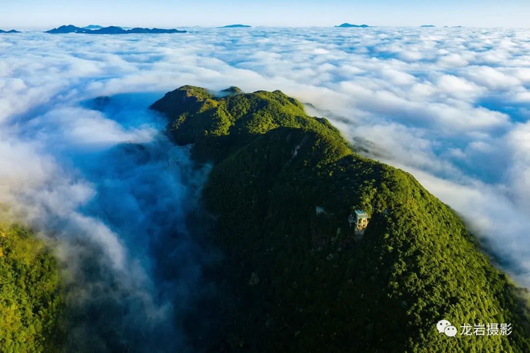 @龙岩人，让我们跟随无人机，一起飞跃闽西
