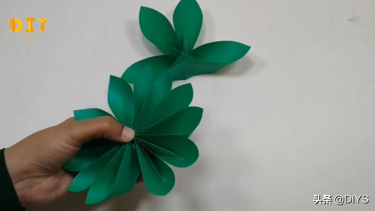 怎么用手工纸做立体圣诞树,立体圣诞树手工制作