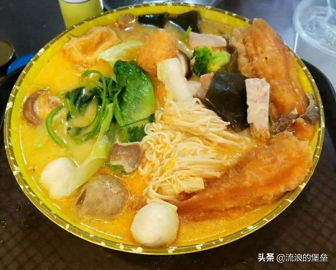 烤冷面是东北特点小吃吗,东北特点风味小吃烤冷面大全