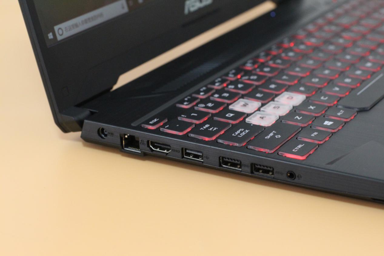 华硕飞行堡垒7锐龙版测评amd,华硕飞行堡垒7amd版本显卡在哪里