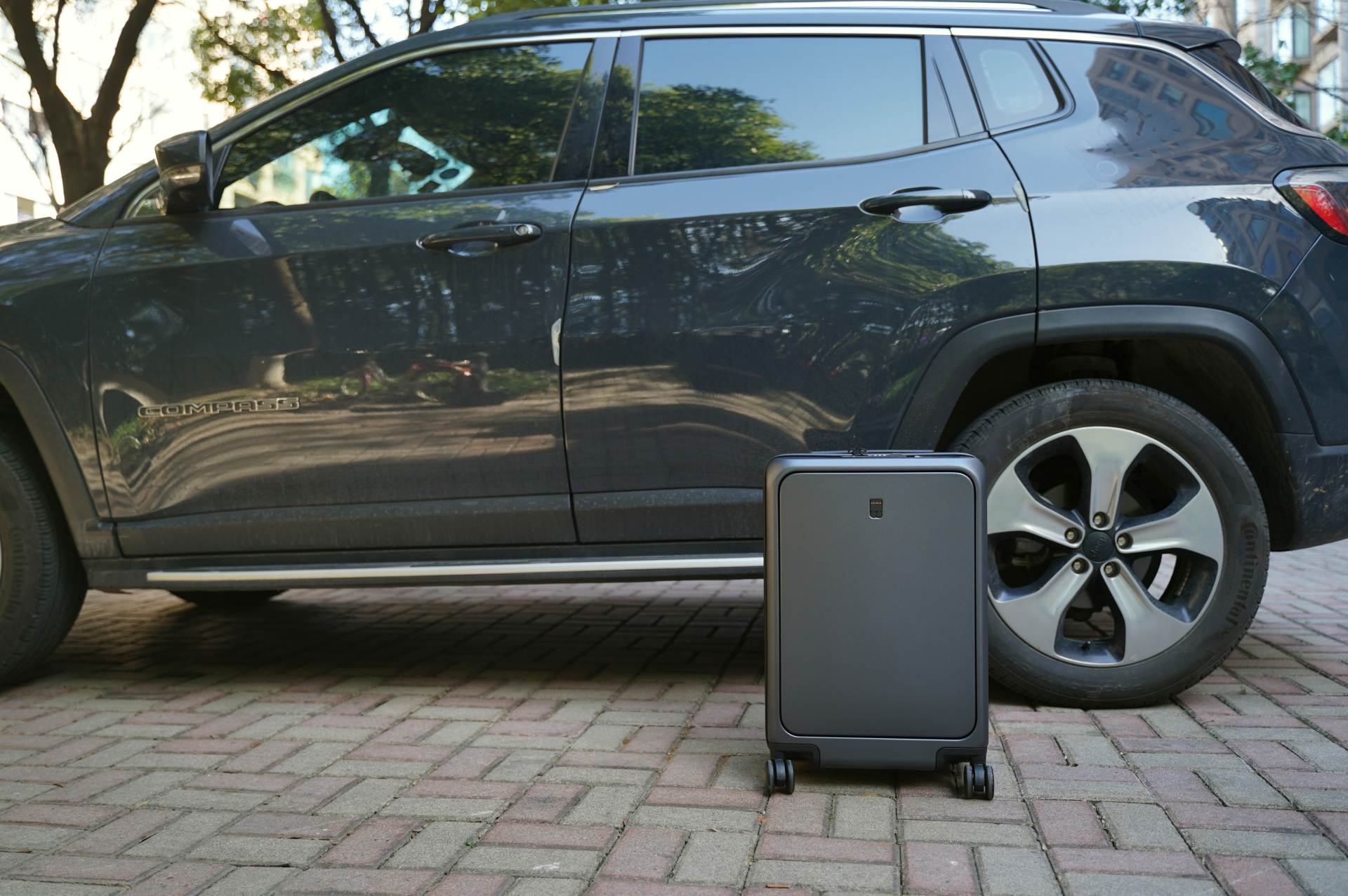 地平线8号登机箱值不值得买,地平线8号行李箱测评全部视频