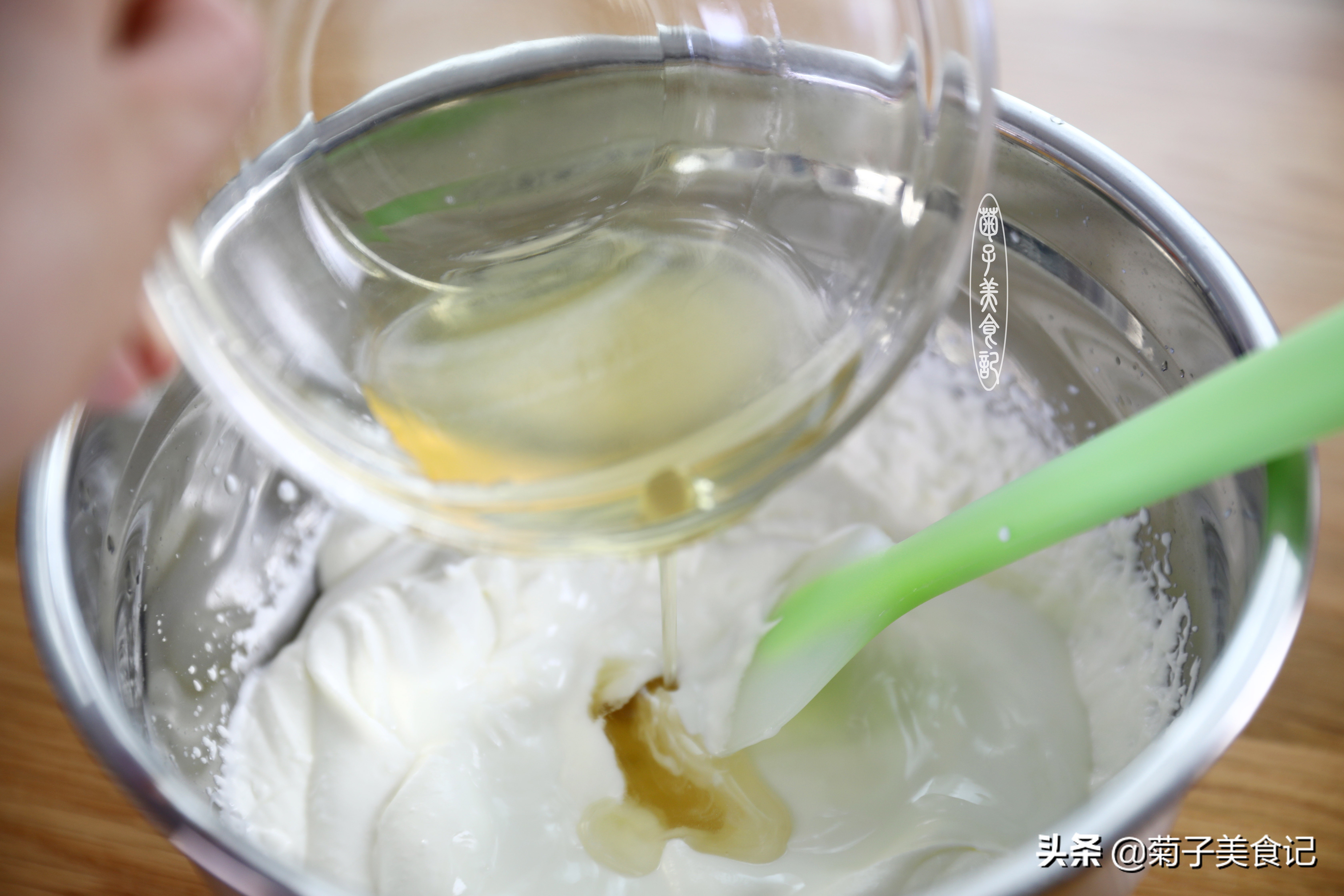 超级美味的抹茶蛋糕,夏季甜点清新抹茶慕斯