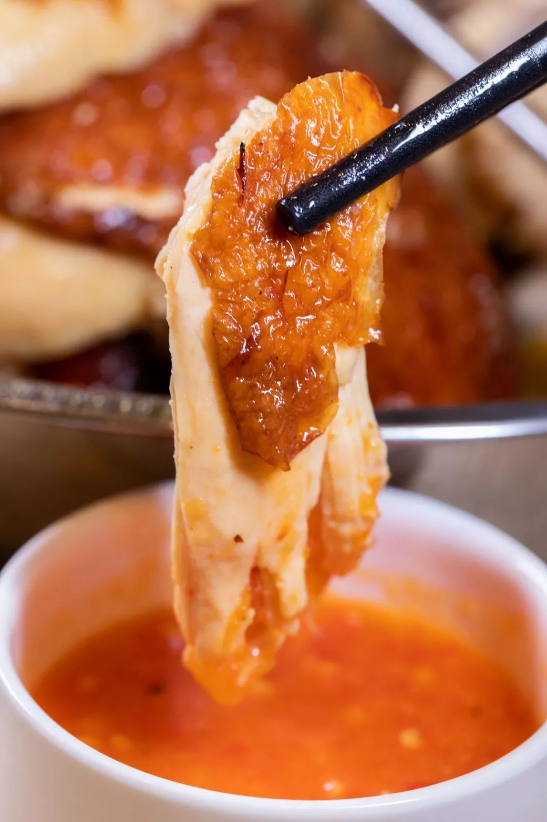 当着客人的面“玩火”？卓悦中心这家店喊你吃鸡