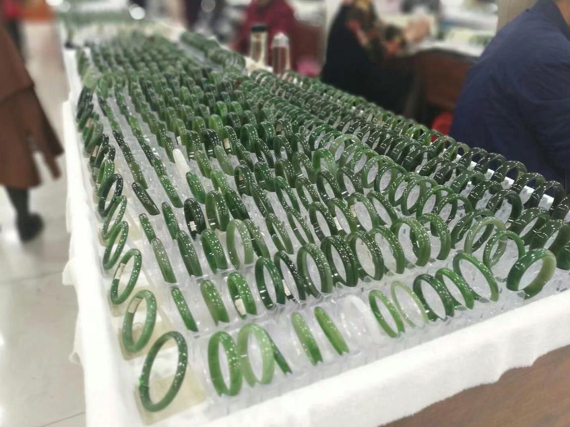 石佛寺这几个市场，玉石品种丰富，款式独特，你去过几个？