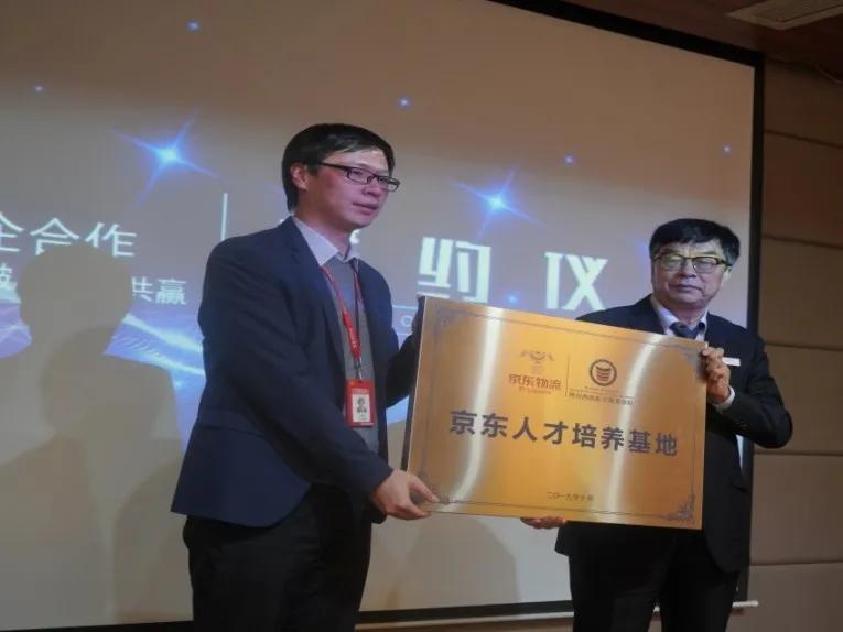 四川轻化工大学2022专升本录取率,四川专升本大学