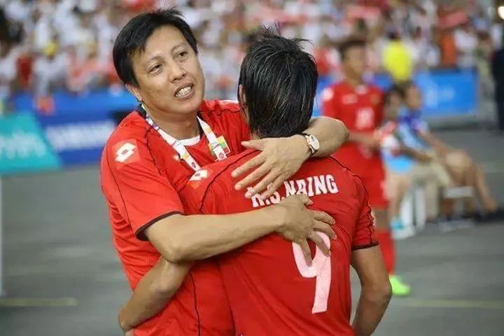 鎴戝彧鏈変竴鏉¤吙,韪㈣冻鐞冪殑灏忕敺瀛╂湁澶氬竻