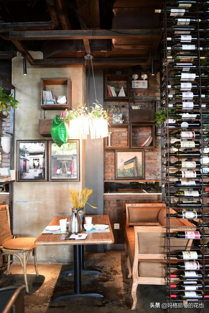 网红餐厅“胡桃里”的绿植布置|行摄