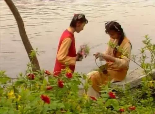 红楼梦里焦大骂宁国府什么了,红楼梦焦大骂宁国府第几回