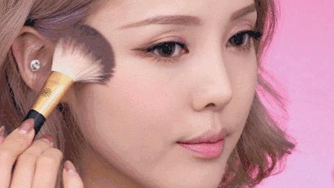 化妆的正确步骤顺序不卡粉不脱妆,新手化妆的正确化妆顺序视频