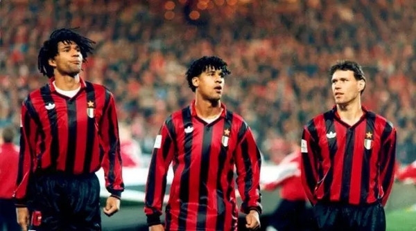 百年俱乐部在哪里,百年俱乐部夺冠