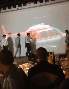 搞笑gif狗子我为这个家操碎了心,搞笑gif图片狗子都开始学坏了