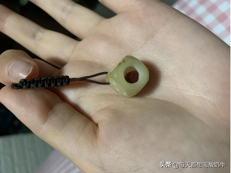 送女生什么礼物会开心,送女生什么礼物才能让她终身难忘