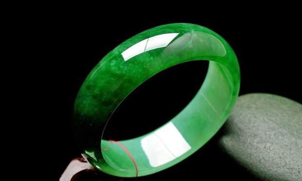 翡翠珠宝清洗每天清洗好吗？翡翠多久清洗一次合适？