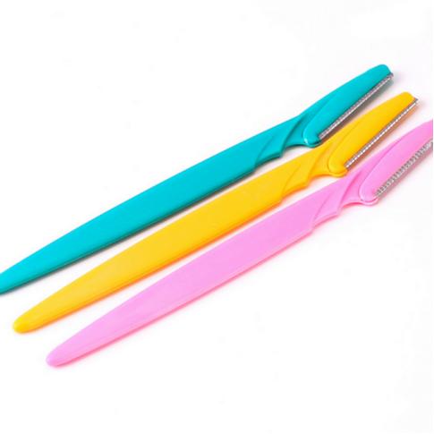 彩妆工具推荐新手女士用哪款,新手小白彩妆必备品套装