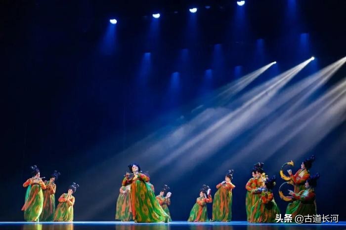 每天多认一个字：龟兹「qiūcí」