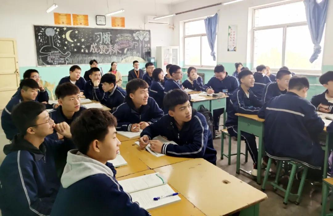 北方电子科技学校策划骨干教师赴山西临汾新博学职业学校观摩学习