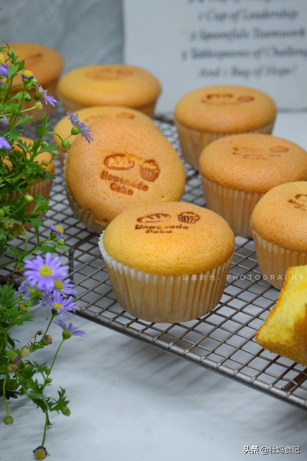 一分钟学会南瓜芝士蛋糕,蛋黄蛋清不分离的南瓜蛋糕做法