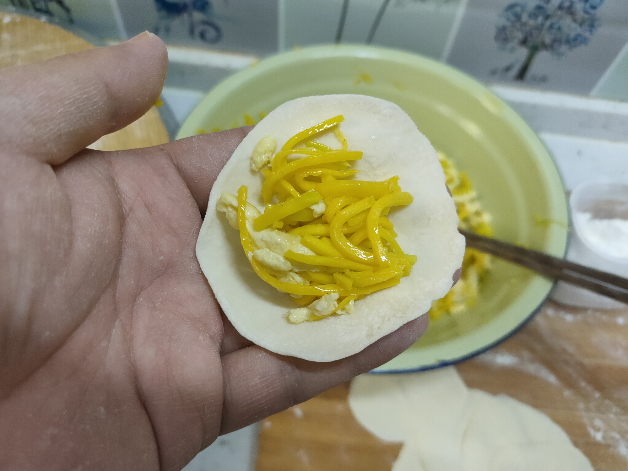 饺子素馅怎样做鲜美多汁,适合秋天吃的素馅饺子