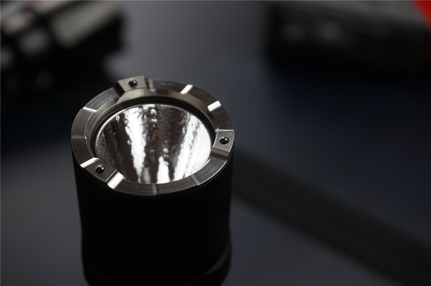 和纳丽德p80差不多的手电,手电王纳丽德p80夜间评测