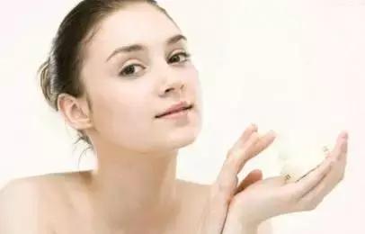 孕晚期有孕吐症状是怎么回事,孕期除了尿频什么症状都没有