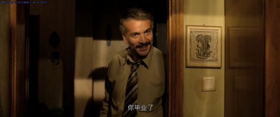 导演拒绝删减任何镜头！片长3小时，生生扯下了理想主义的遮羞布