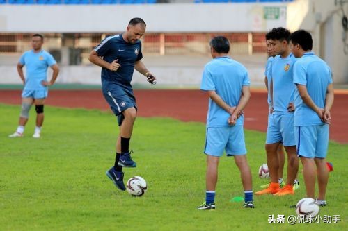 媒体：中国足球又被逼上绝路,媒体谈中国足球现状