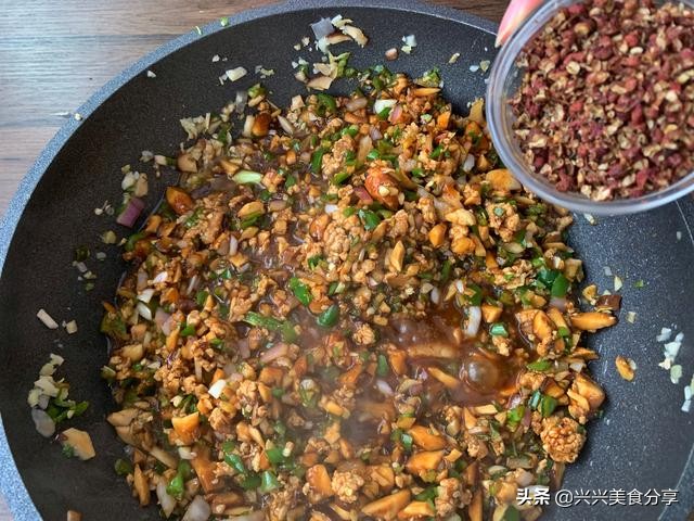 家庭素香菇酱的做法,在家做香菇酱的做法窍门