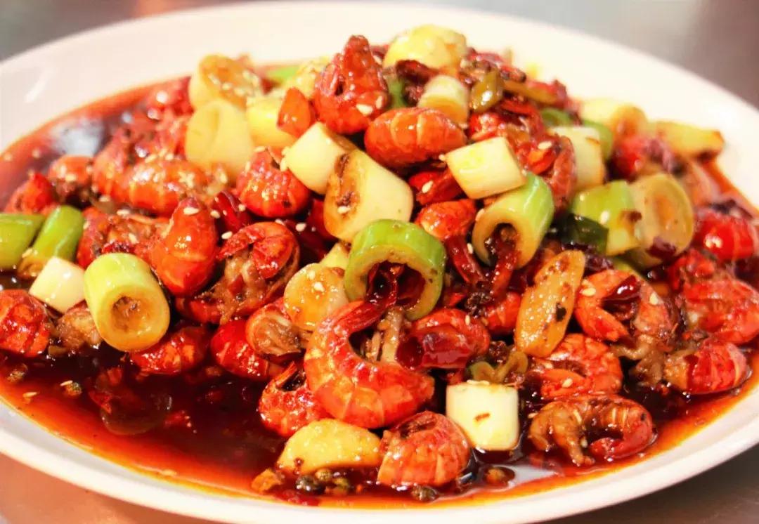 龙门小龙虾烧烤,夏天路边大排档撸串啤酒小龙虾