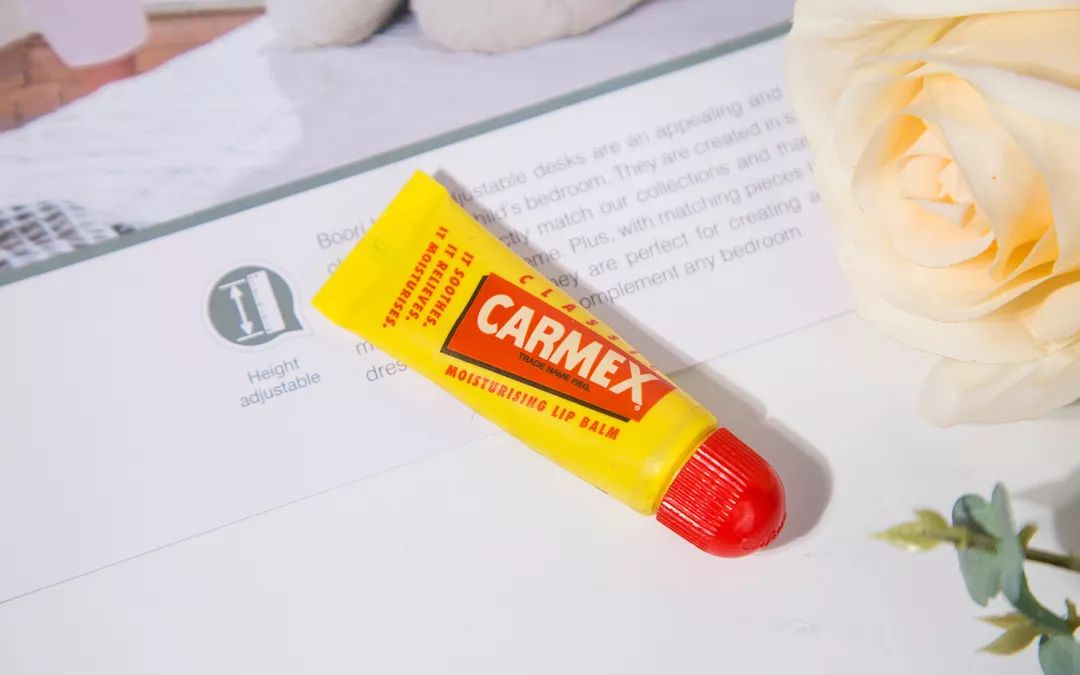 可以让嘴巴滋润红的润唇膏,最好用的几款润唇膏