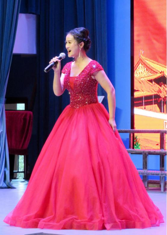 没有老师学生参加，在桂林五中，到底举办什么盛会？