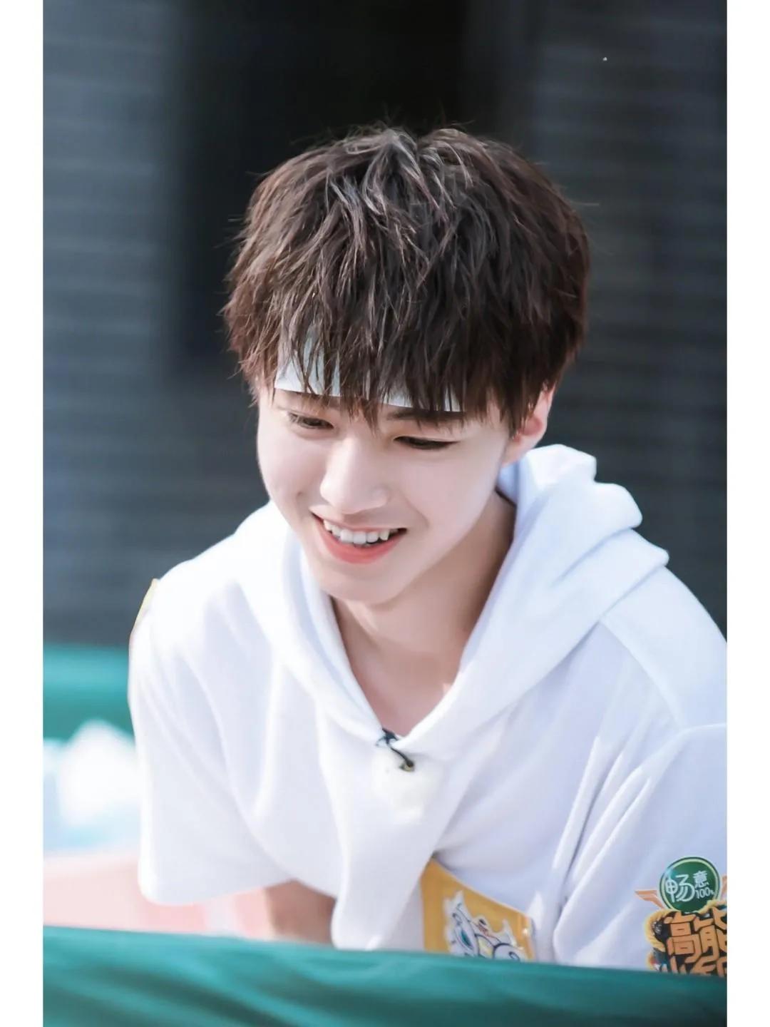 你为什么喜欢杨紫,女明星谁喜欢王俊凯