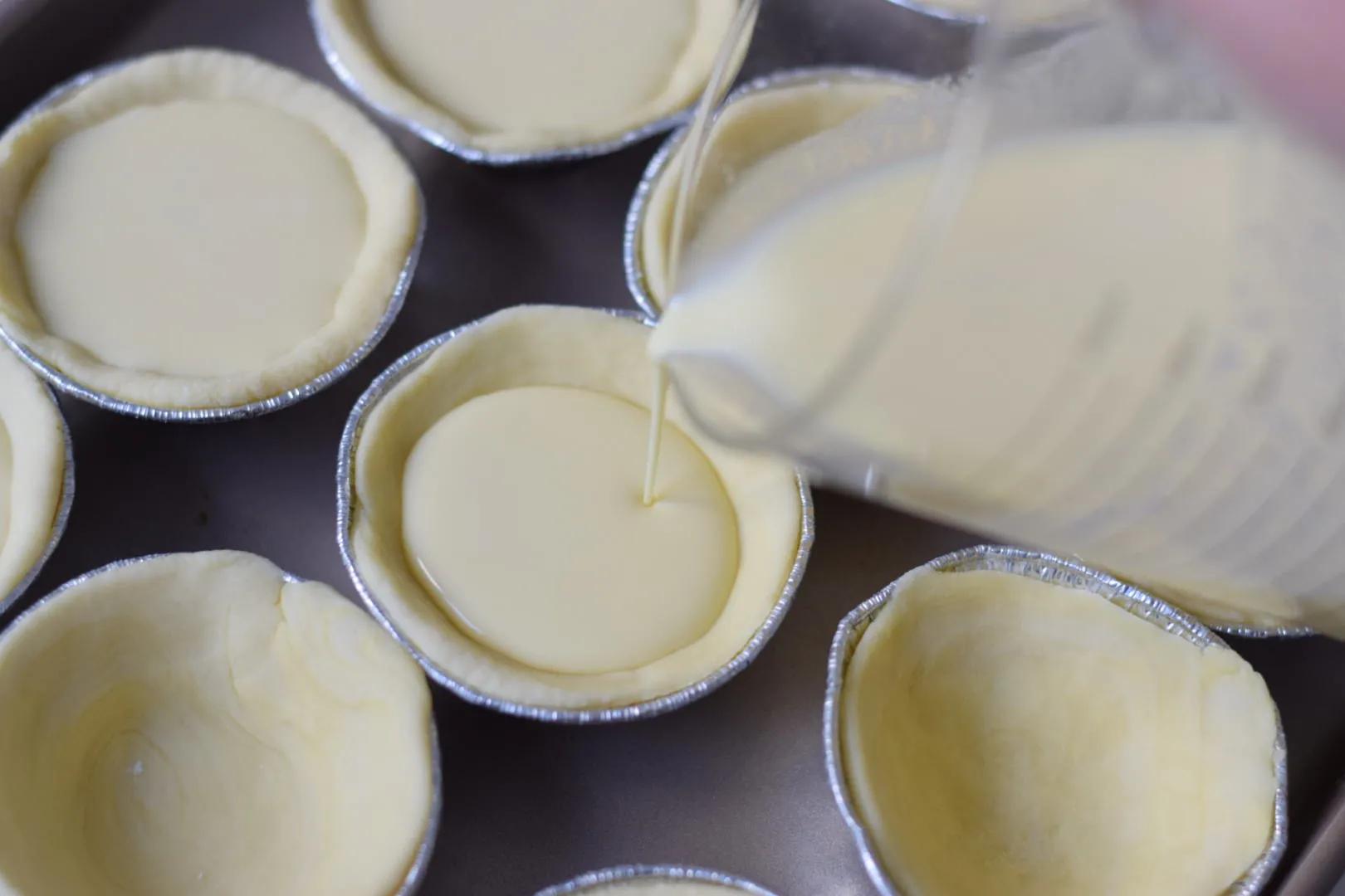 蛋挞这样做外酥里嫩超好吃,香蕉馅儿的蛋挞怎么做