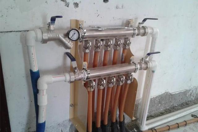 地暖安装是不是很累的活,地暖怎么安装维修方便