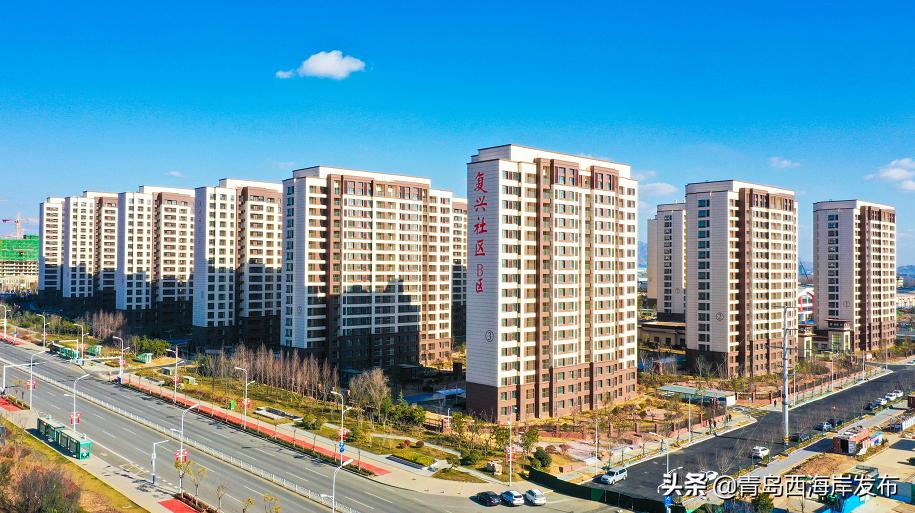 搬迁群众迁新居喜迎美好新生活,搬迁群众安居又乐业