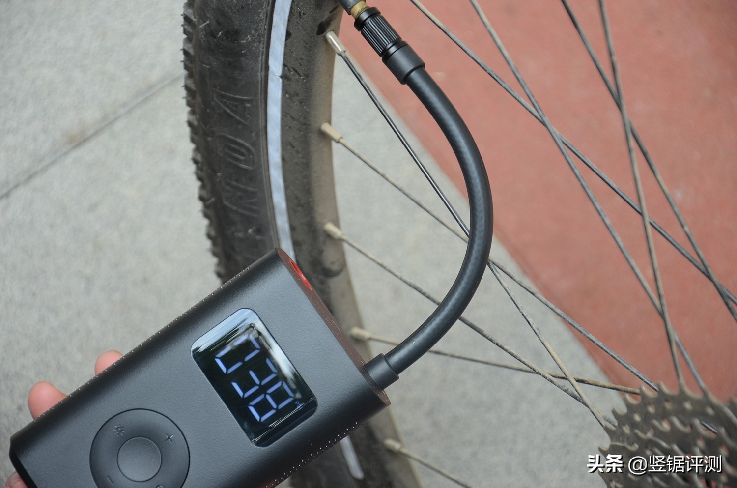 小米数字胎压测试,小米充气宝测胎压