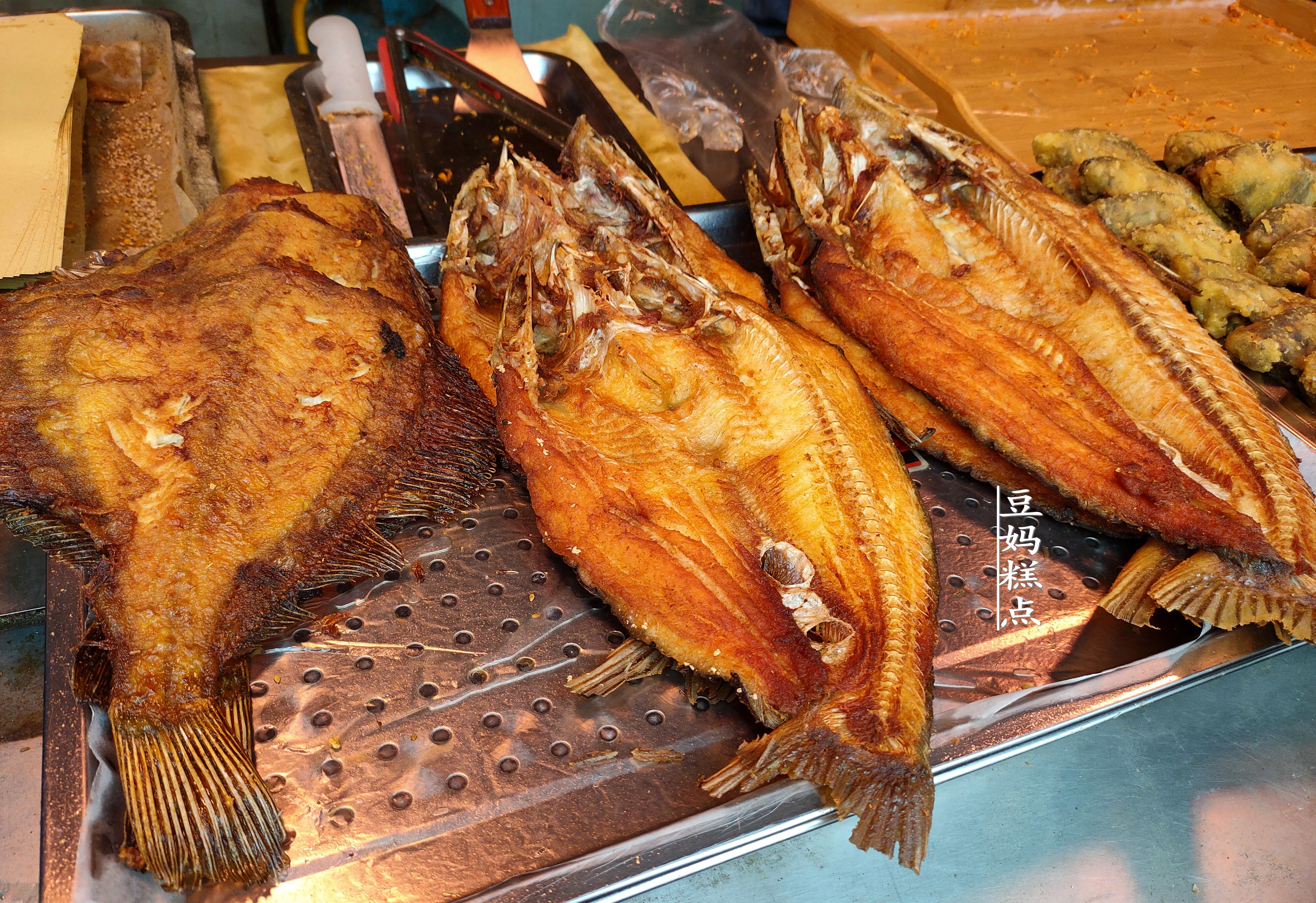 小区门口做什么地摊小吃,小区摆摊火爆小吃