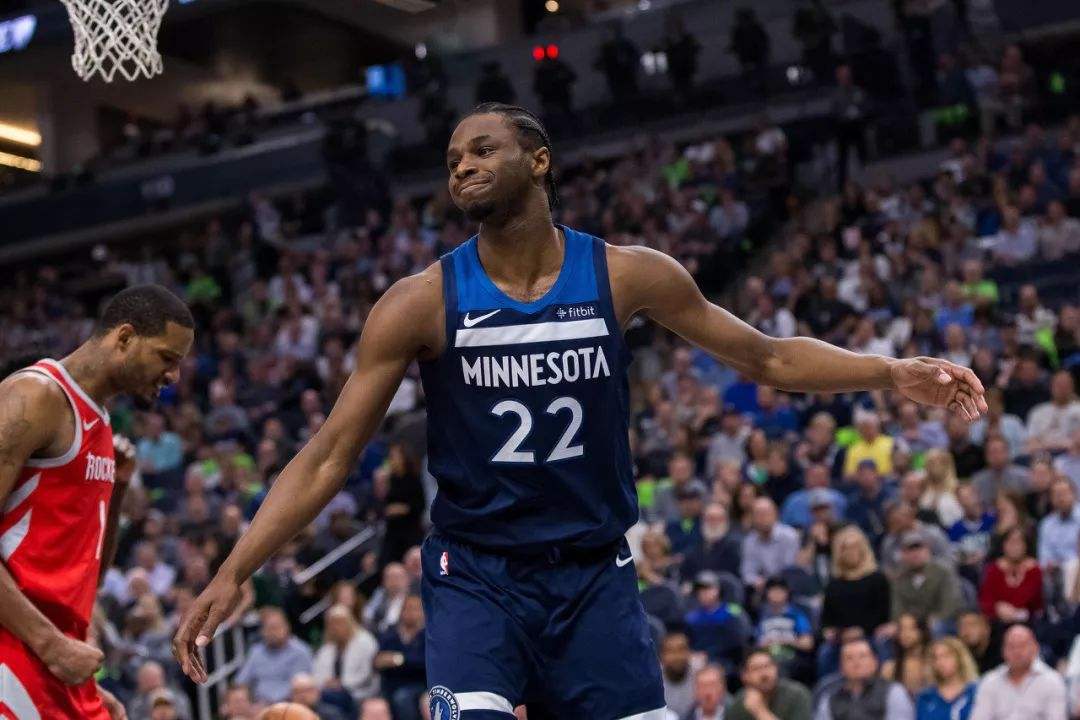 安德鲁维金斯新秀集锦,安德鲁维金斯总决赛上脚