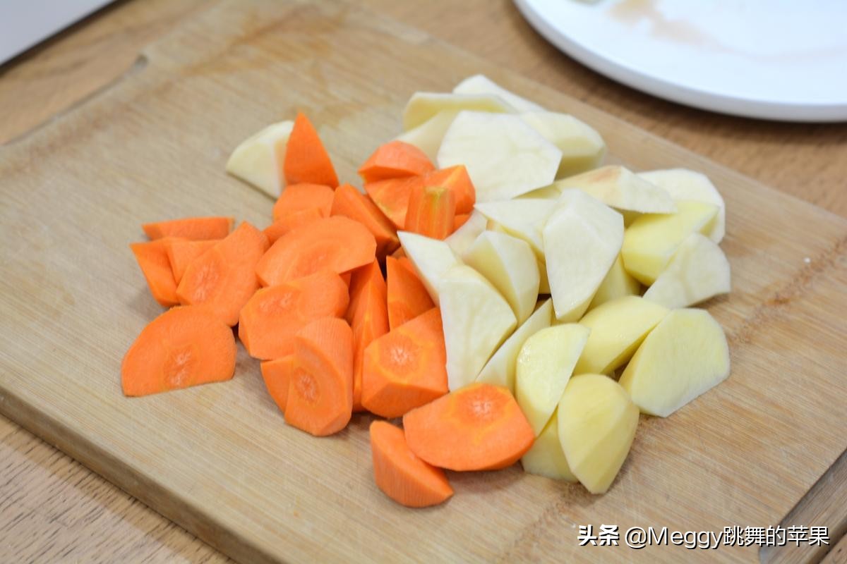 冬天适合用砂锅炖什么好吃,冬天适合吃哪些砂锅炖菜