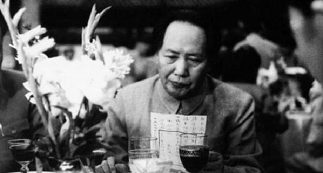 1935年，红军成功翻越六盘山，一封电报，为何让毛主席由喜转悲？