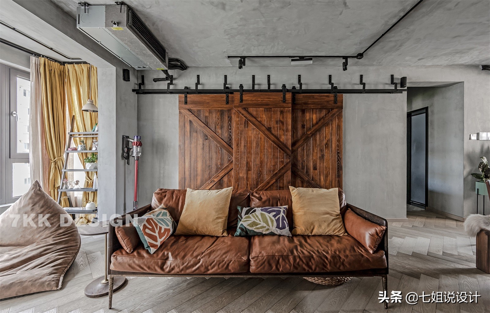 新梅共和城100m²工业风：大胆裸装，冷暖碰撞，演绎粗犷文艺之家