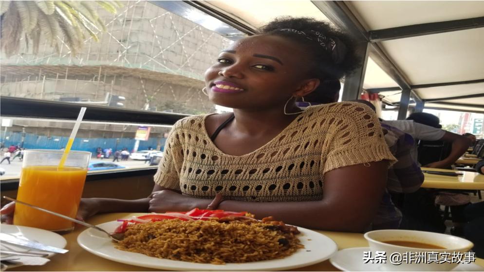 非洲女孩讲述，在野外深夜，看到6个巫师游荡，满脸是血