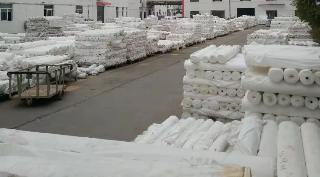 放年假长达三个月！坯布持续下跌，织造库存难降，年还能过好吗？