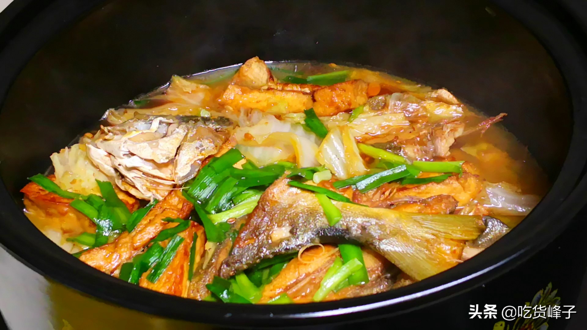 冷天我就爱做这鱼，刺少肉嫩营养高，热热乎乎炖一锅，冬天吃最香