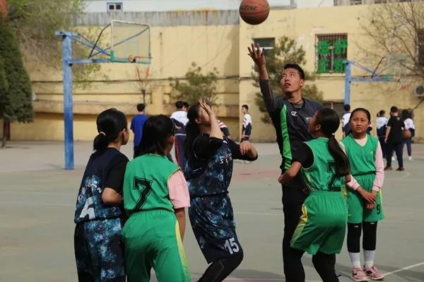 包钢实验二小篮球队,包头市实验二小篮球队